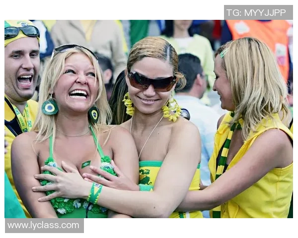 巴西退役足球明星重聚赛场再展风采激情对决引发球迷热烈追捧